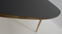 TALO B oryginalny stolik kawowy z litego drewna