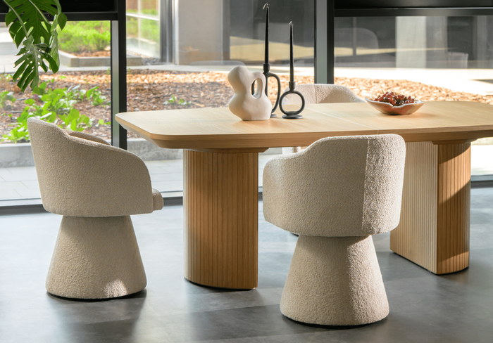 Stół rozkładany na ryflowanych nogach PIOTR T71 110x200-300 cm