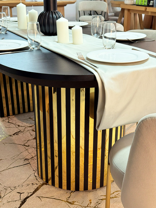 Stół Ludwik rozkładany na ryflowanej nodze 110 cm x 200 - 300 cm T72 GLAM