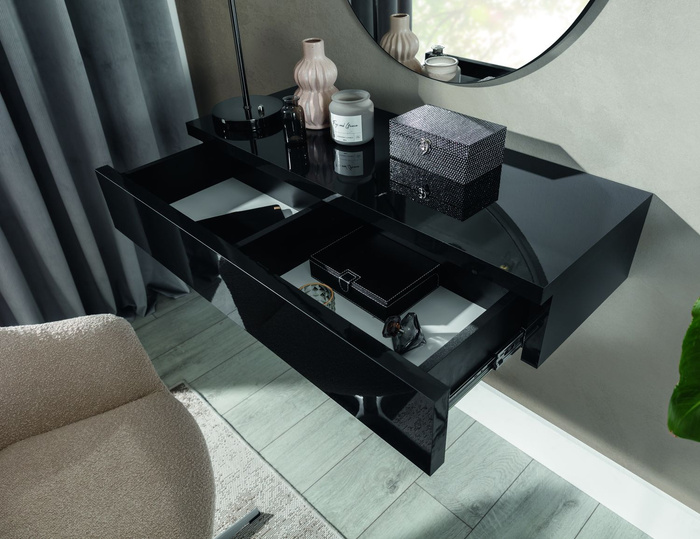 Wisząca toaletka o połysku Ariana