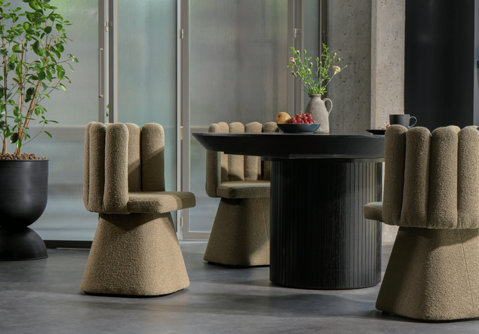 Stół okrągły, rozkładany na ryflowanej nodze DARIUSZ T68 130-180 cm