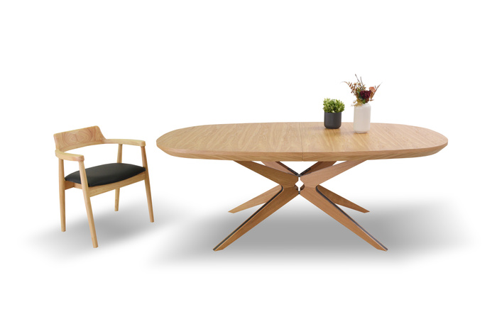 Owalny dębowy stół Gniewsko rozkładany 110 cm x 200-300 cm T79