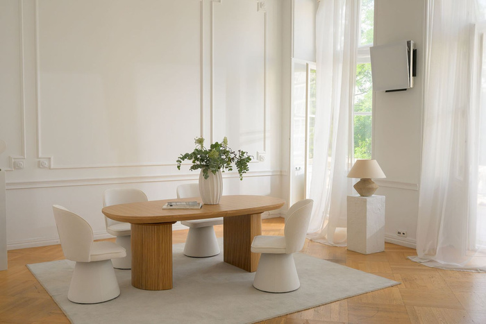 STÓŁ NA RYFLOWANYCH NOGACH 110 cm x 200 - 300 cm T72 GLAM