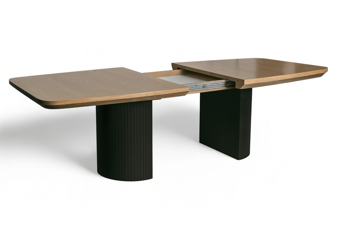 Stół rozkładany na ryflowanych nogach PIOTR T71 110x200-300 cm