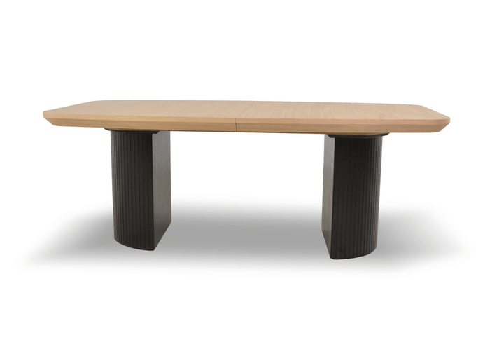 Stół rozkładany na ryflowanych nogach PIOTR T71 110x200-300 cm