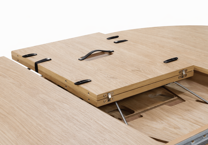 Stół okrągły, rozkładany na ryflowanej nodze DARIUSZ T68 130-180 cm